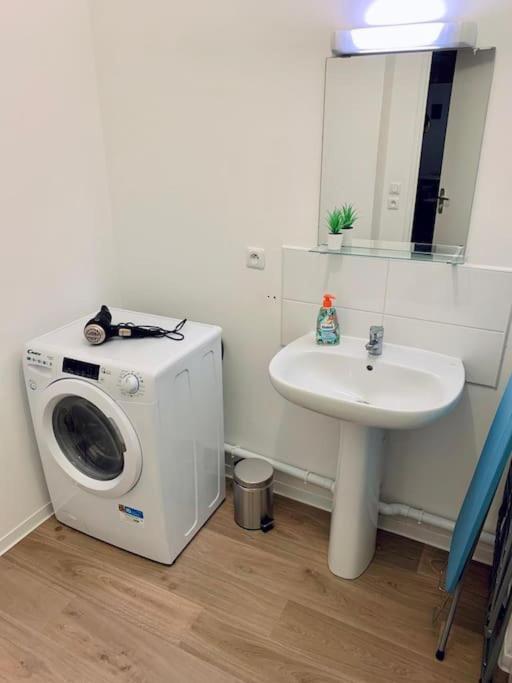 Pourquoi Notre T3 Avec Parking Est Pour Vous ? Apartamento Lille Exterior foto